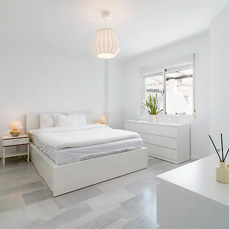 Lnm5.30 - Great Location With Private Roof Terrace דירה *