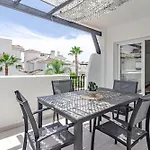 Lnm5.30 - Great Location With Private Roof Terrace * Marbella