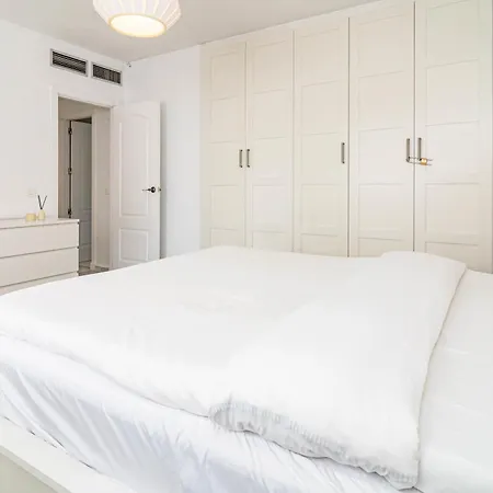 Lnm5.30 - Great Location With Private Roof Terrace Apartman *