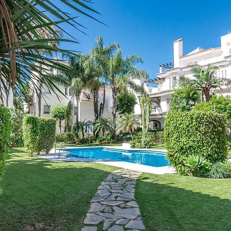 Lnm5.30 - Great Location With Private Roof Terrace * ماربيا