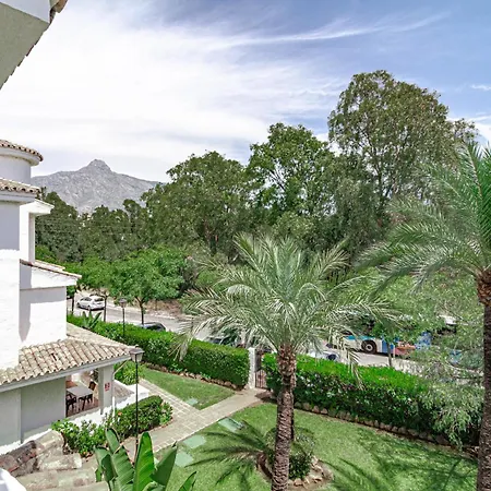 Lnm5.30 - Great Location With Private Roof Terrace * Marbella