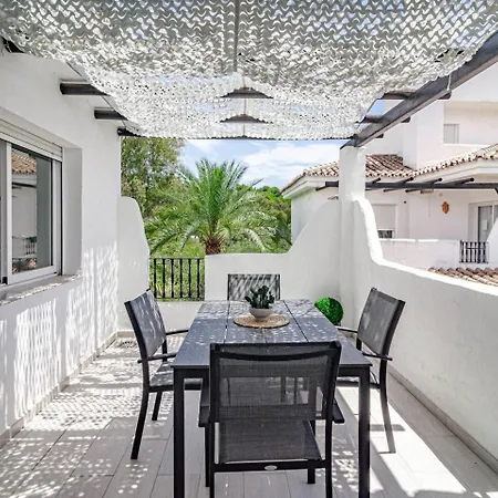 Lnm5.30 - Great Location With Private Roof Terrace Marbella