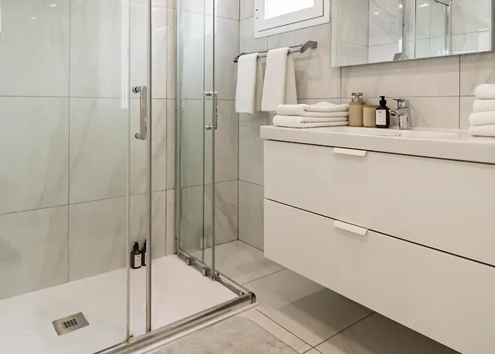 Lnm5.30 - Great Location With Private Roof Terrace 马尔韦利亚