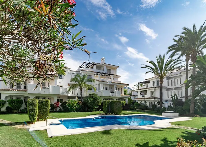 Lnm5.30 - Great Location With Private Roof Terrace