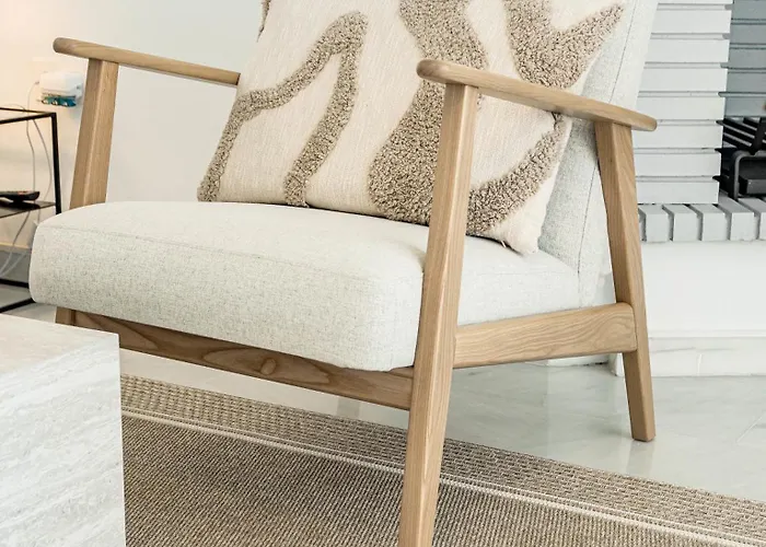 Lnm5.30 - Great Location With Private Roof Terrace